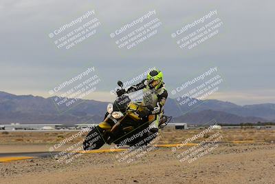 media/Jan-14-2023-SoCal Trackdays (Sat) [[497694156f]]/Turn 9 Inside (11am)/
